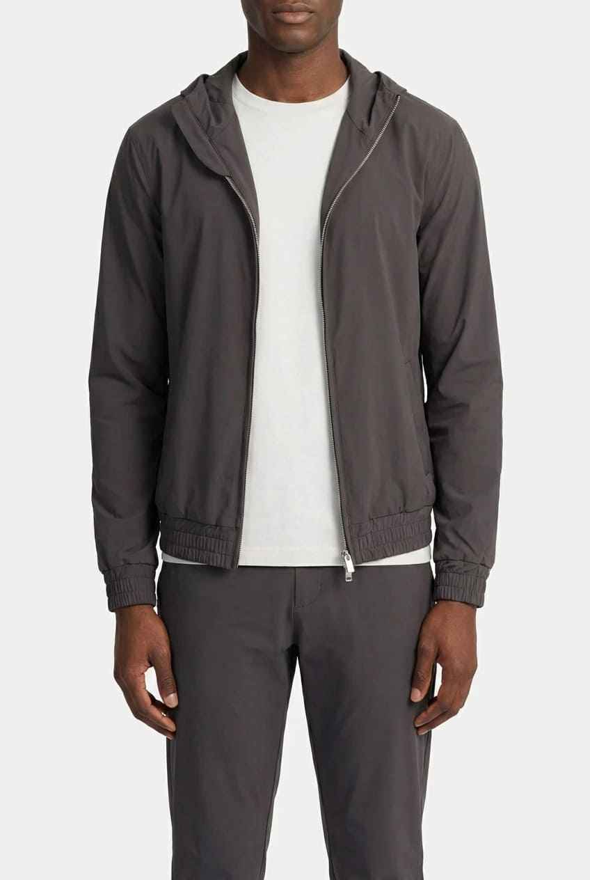 Tech Suit Dunkelgrau mit Kapuze